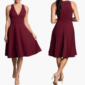 NWOT DRESS THE POPULATION Catalina crepe v-neck fit-and-flare dark magenta L